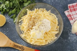 Салат "Курица с ананасами"