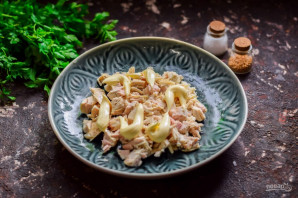 Салат "Подсолнух" с ананасами